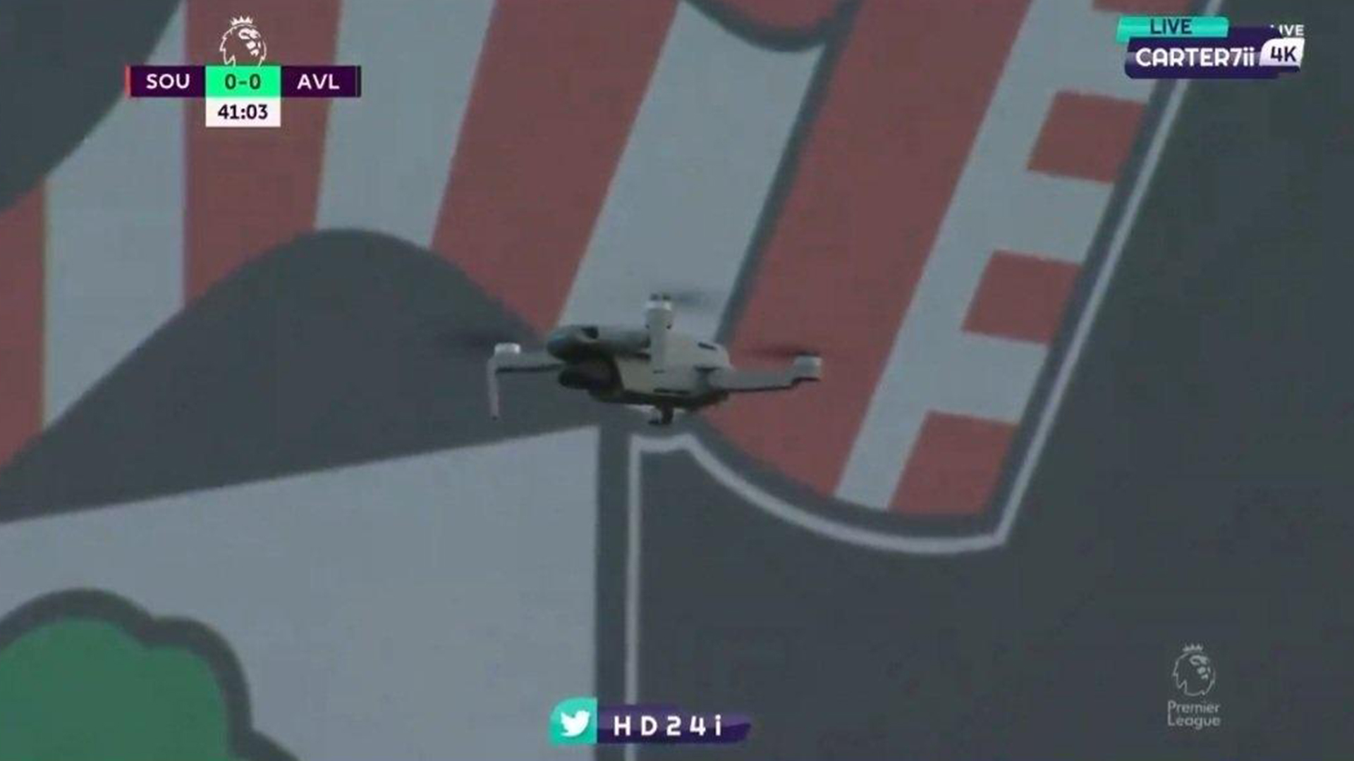 Drone caiu no estádio e árbitro interrompe o jogo